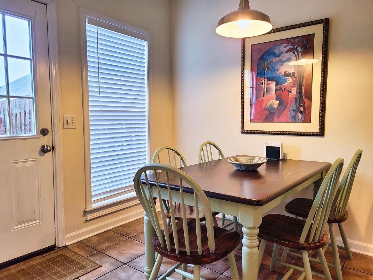 Вилла Cozy House Near Ole Miss & M-Trade! Оксфорд Экстерьер фото